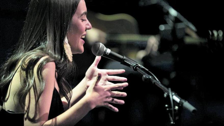 Valeria Castro: su salto a la fama y sus canciones más virales 2 Merca2.es e5eca36f b8ae 4c2a 8d98 0fd8f0943b0d 16 9 aspect ratio default 0 Merca2.es