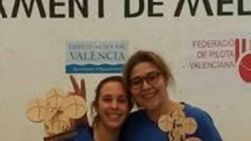 Claudia y Jimena, del CPV Oliva, son campeona y subcampeona autonómicas