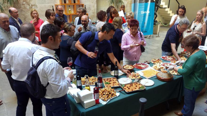 Tras la presentación se ofreció una degustación de productos gastronómicos.