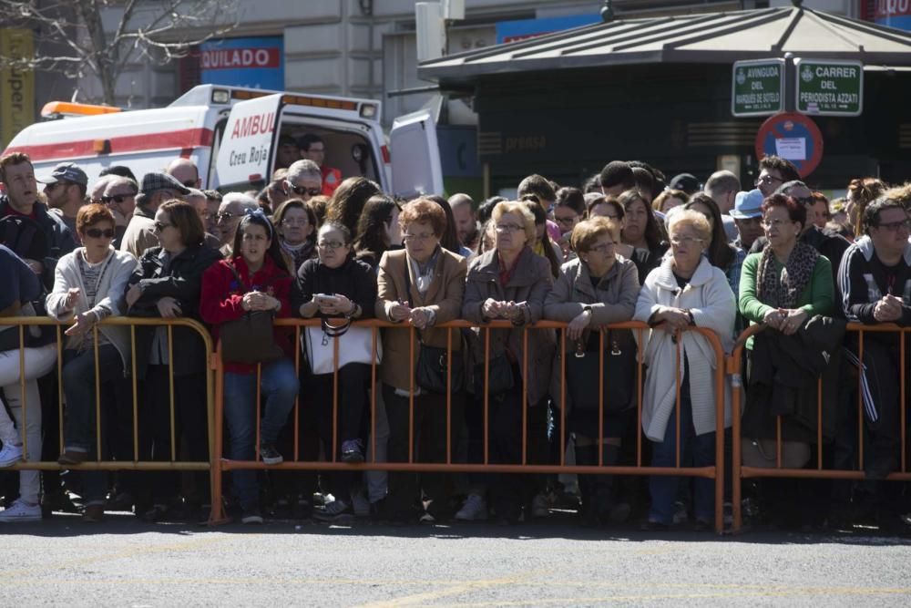 Búscate en la mascletà del 8 de marzo