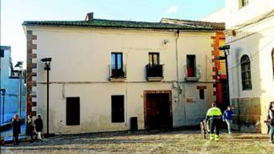 El Ayuntamiento de Plasencia dispone de 40 espacios para ceder y alquilar