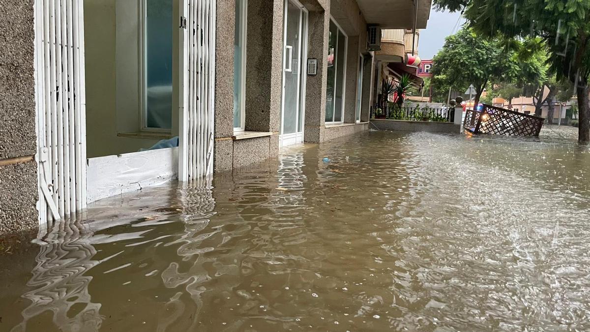 La Aemet activa la alerta naranja en Mallorca por la dana 'Alice': consulta las horas con más lluvia