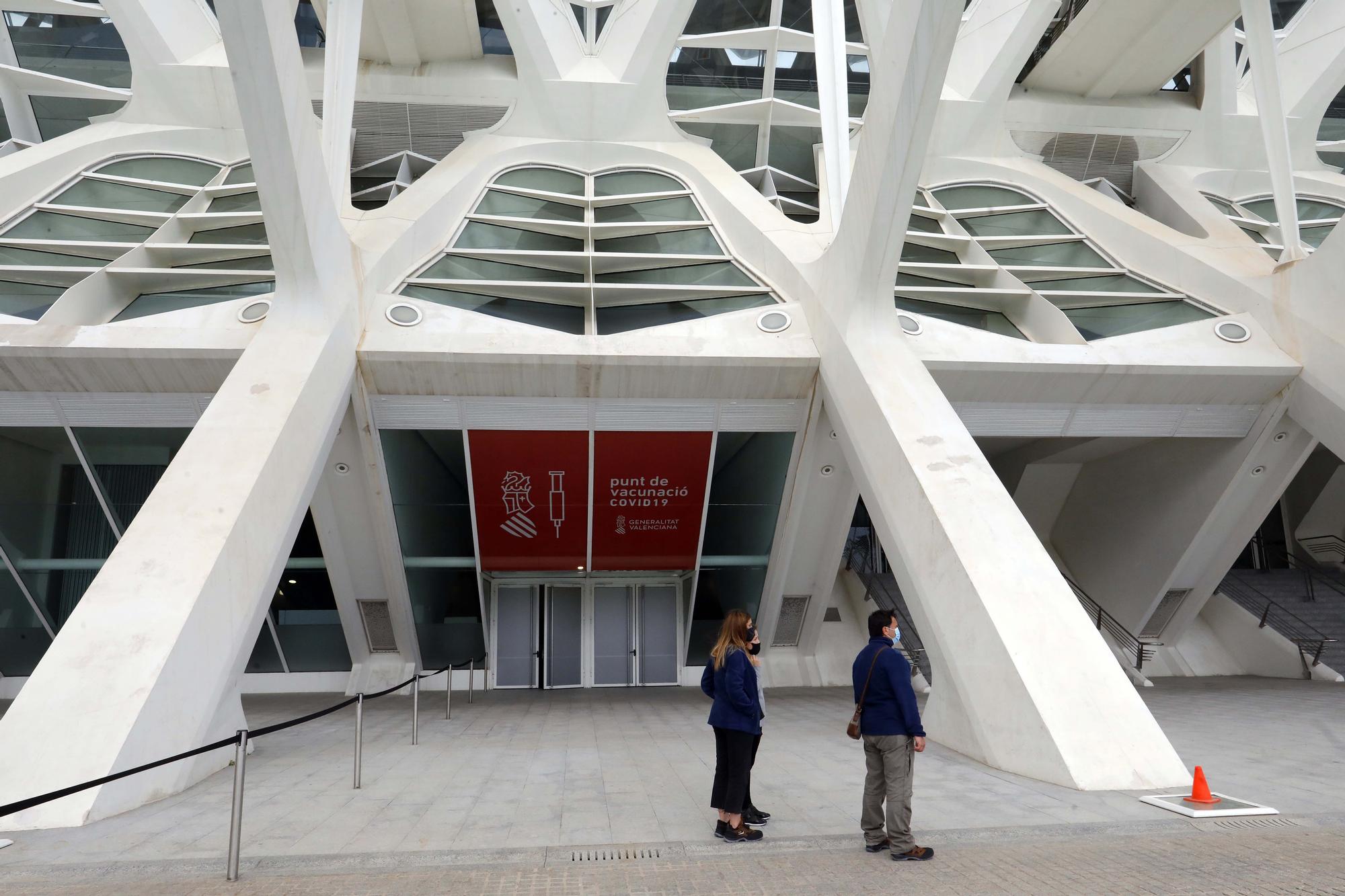 Todo listo en el macro punto de vacunación de la Ciudad de las Artes