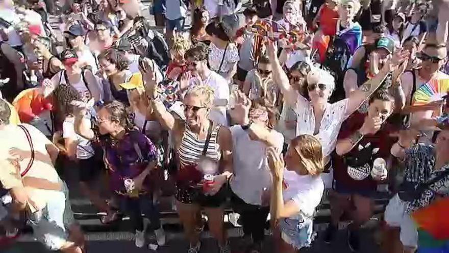 Barcelona celebra su manifestación del Orgullo LGTBi