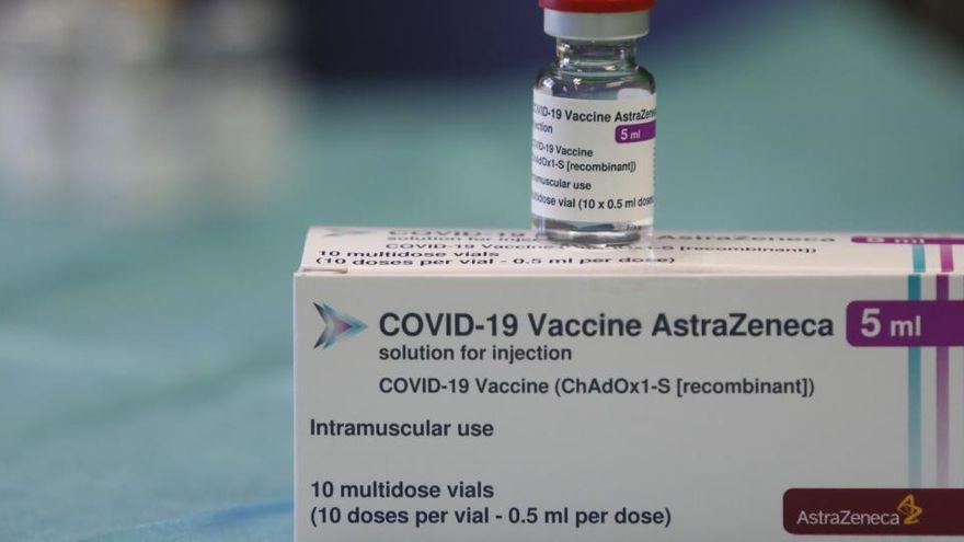Vacunats amb AstraZeneca hauran d&#039;esperar 4 setmanes més a la seva segona dosi