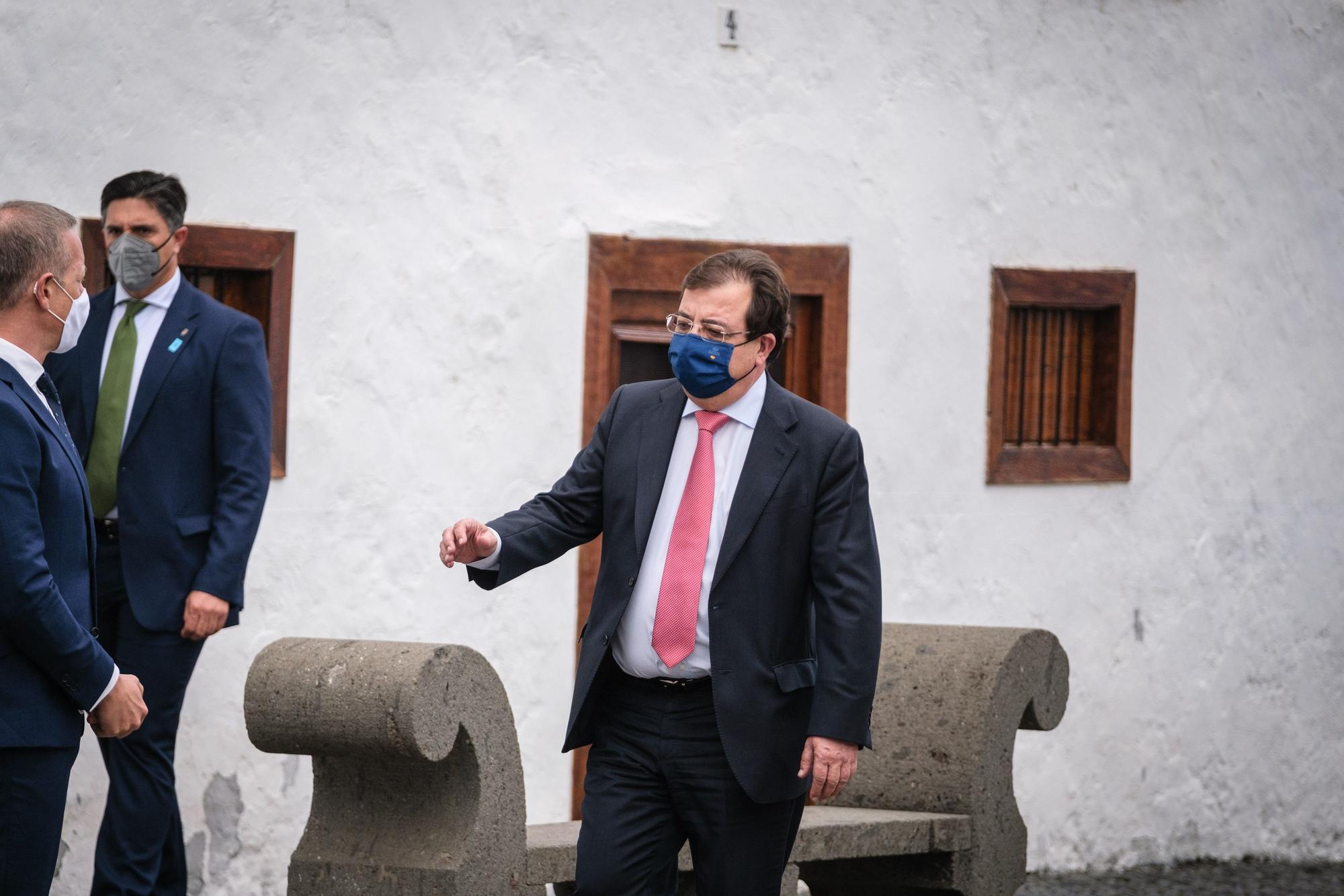 Visita del Rey y los presidentes de las comunidades a La Palma al acto de homenaje a los palmeros