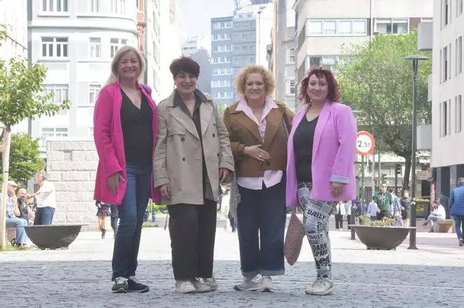 Pacientes de fibromialgia, esclerosis múltiple, incontinencia y lupus se alían para "visibilizar lo invisible" en A Coruña: "Las enfermedades, a veces, van por dentro"