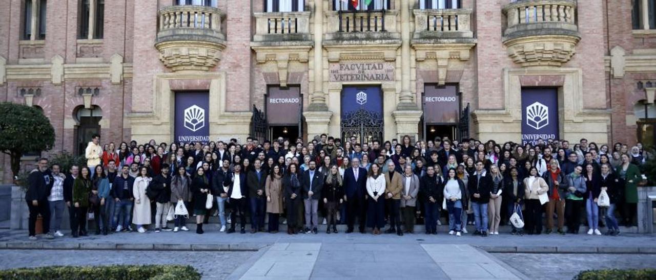 Foto de familia de los asistentes al 'Welcome Day'.