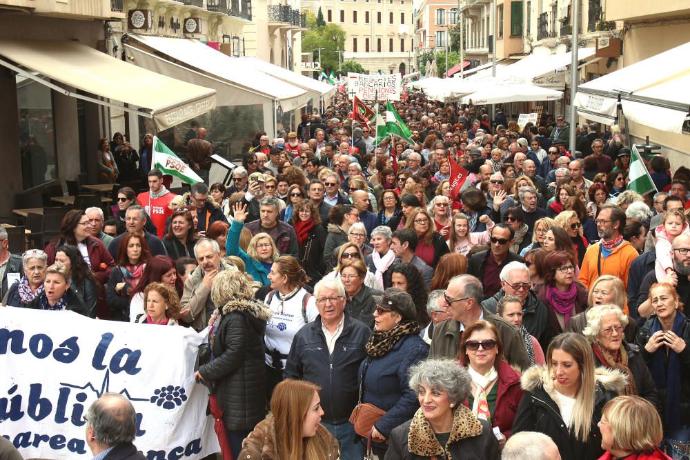 Concentración en Málaga por unas pensiones "dignas"