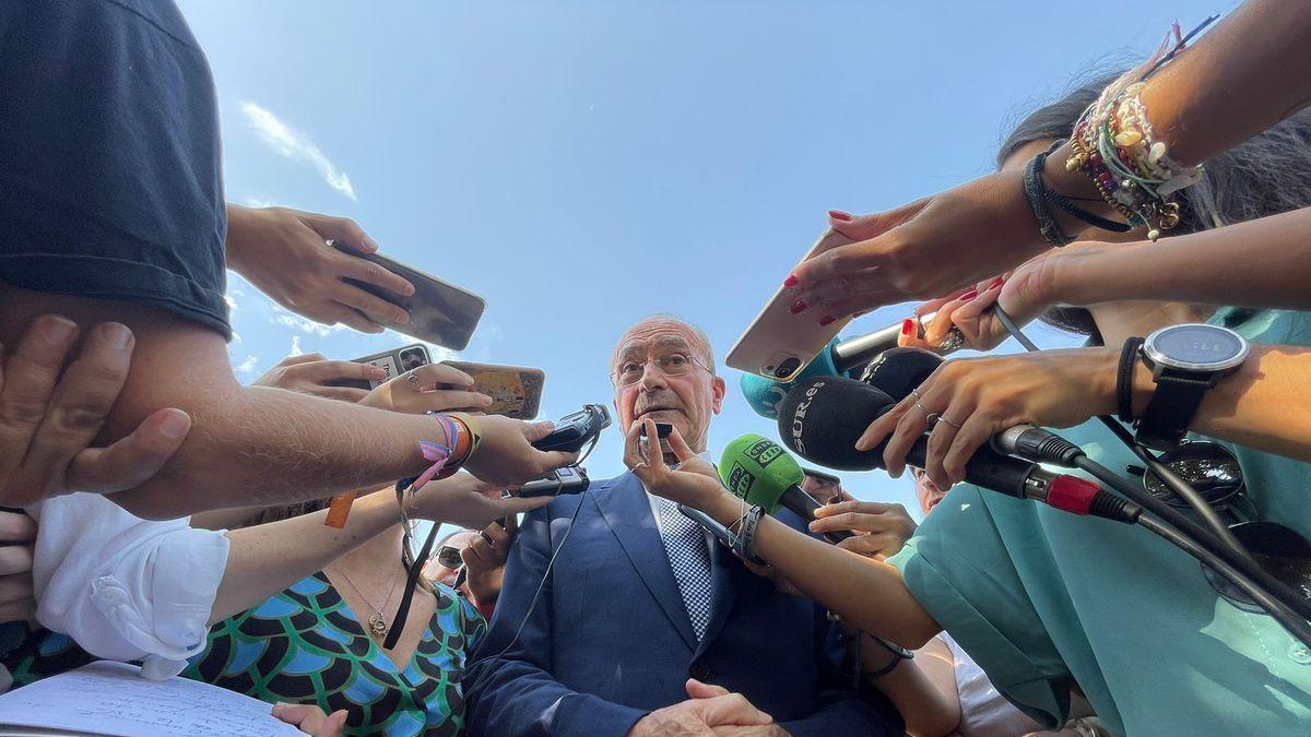 De la Torre atiende a los medios este martes y anuncia que volverá a ser candidato a la Alcaldía de Málaga.