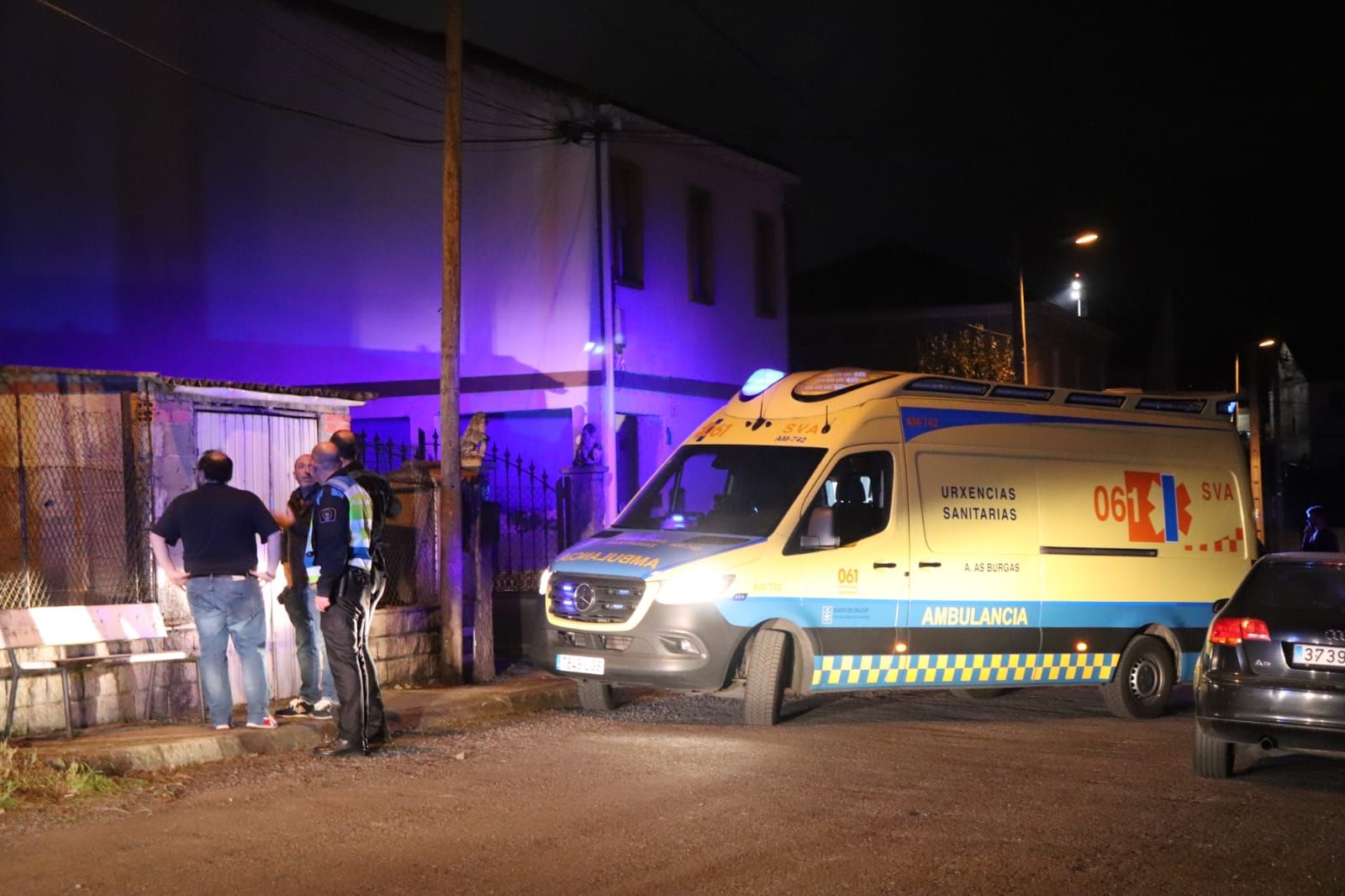 Al menos tres heridos por una explosión de gas en una vivienda en Ourense