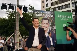 Fotos del cierre de campaña de Juanma Moreno (PP) en Málaga