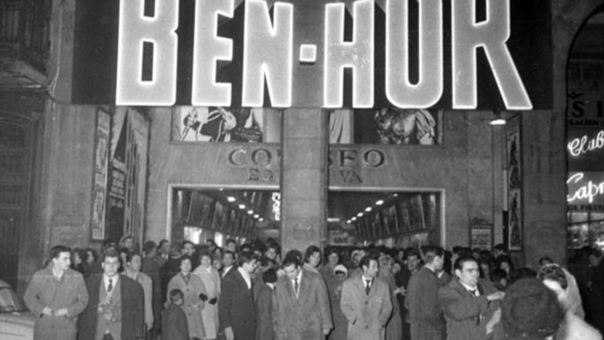 Estreno de 'Ben-Hur' en el cine Coliseo Equitativa de paseo Independencia, 1961