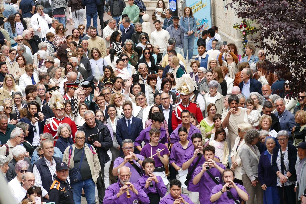 EN IMATGES | Figueres viu un dels moments més esperats de les Fires i Festes de la Santa Creu: el pilar caminant