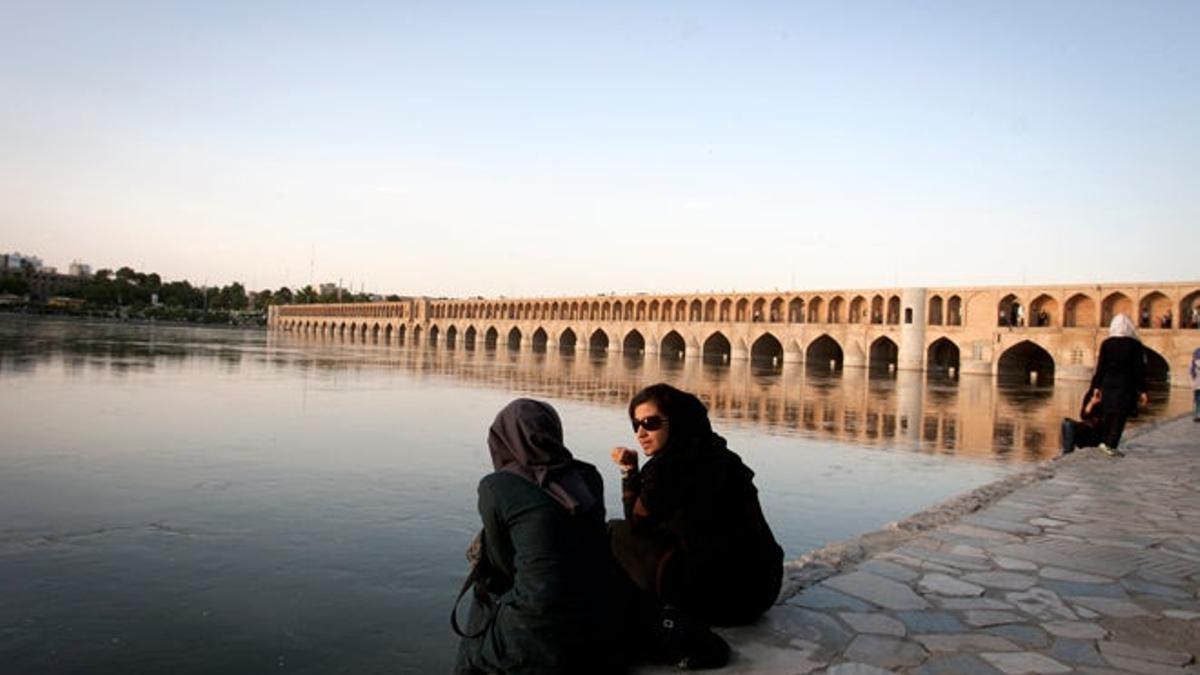 Irán, la sonrisa y el fervor