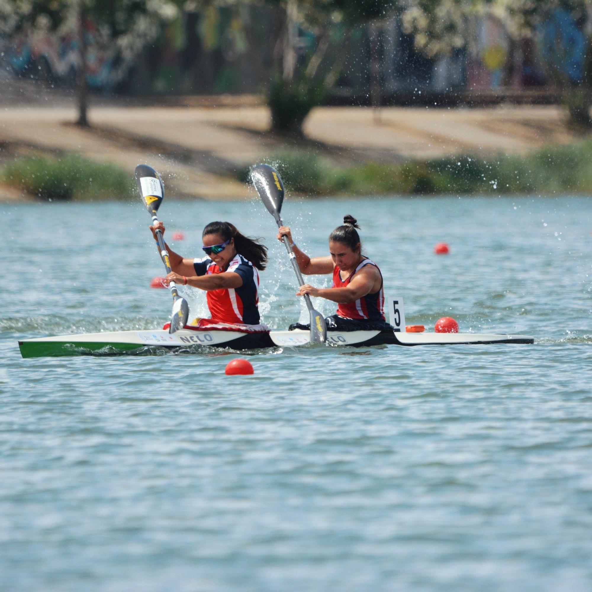 Teresa Tirado y Marta Figueroa, en acción.