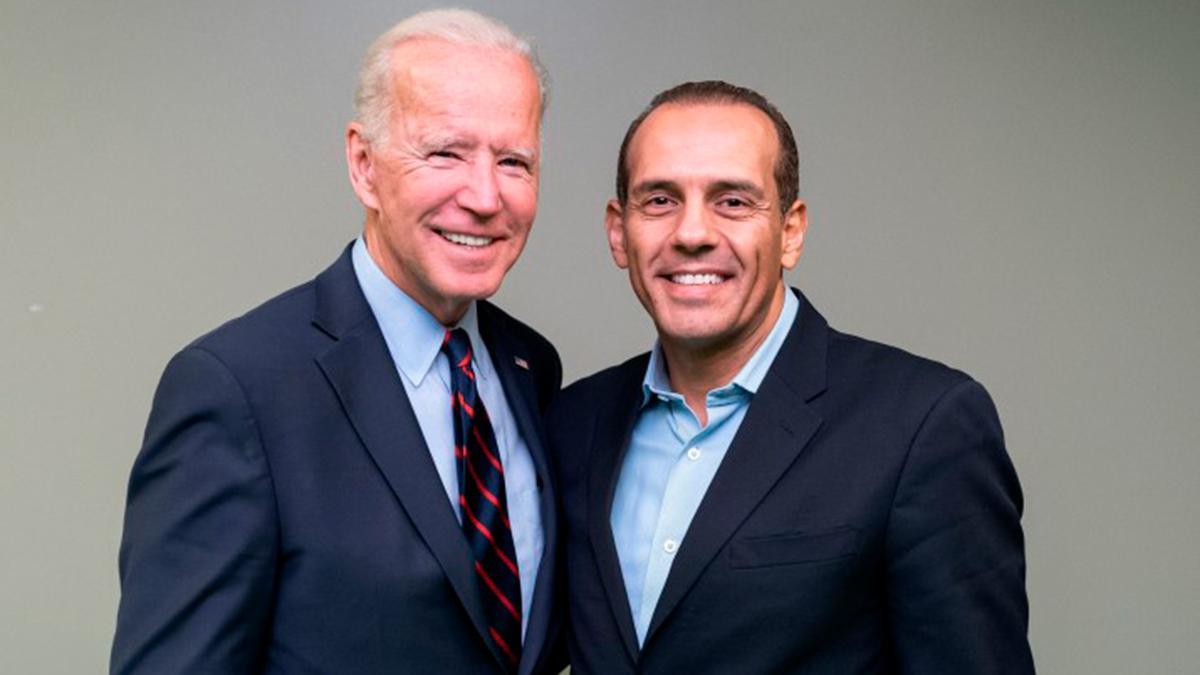 El presidente de Estados Unidos, Joe Biden, con el grancanario Juan Verde.