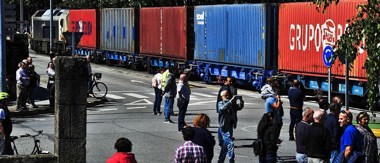 El 14 de junio de 2019 se estrenó en Vilagarcía el tendido del tren de mercancías con gran expectación en la ciudad.