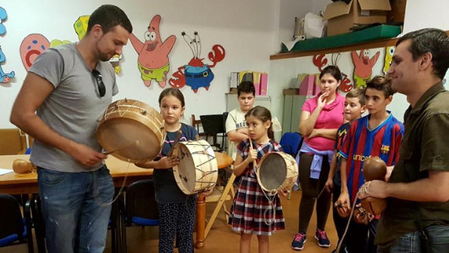 Una de las sesiones del Aula Insular de Silbo.