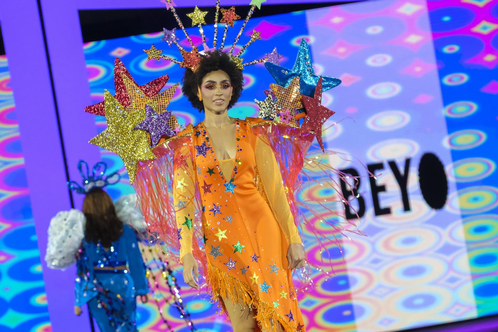 Pasarela de moda 'Carnaval Fashion Show' 2022