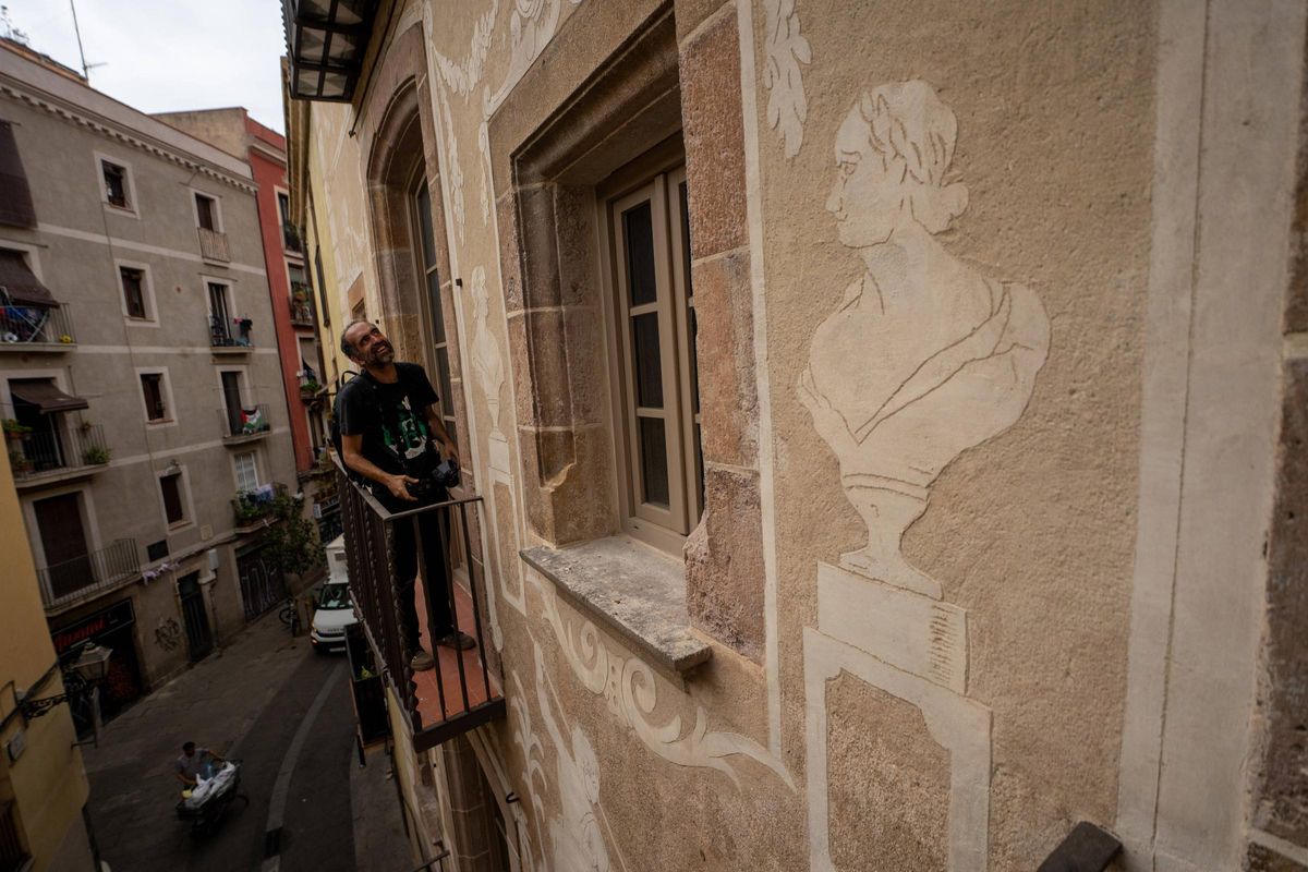 Así ha quedado una finca histórica del Raval rehabilitada como vivienda pública