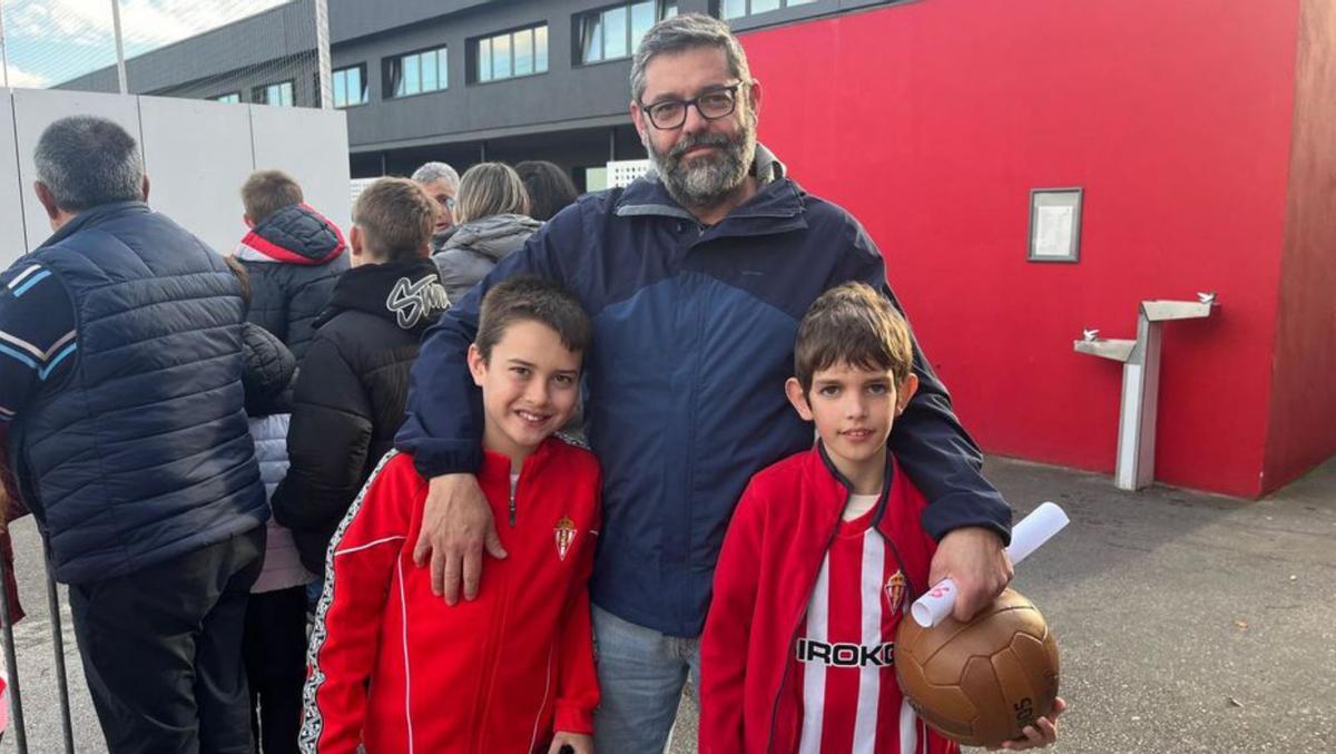 Por la izquierda, Martín Labrador, Daniel Menéndez y Hugo Menéndez.