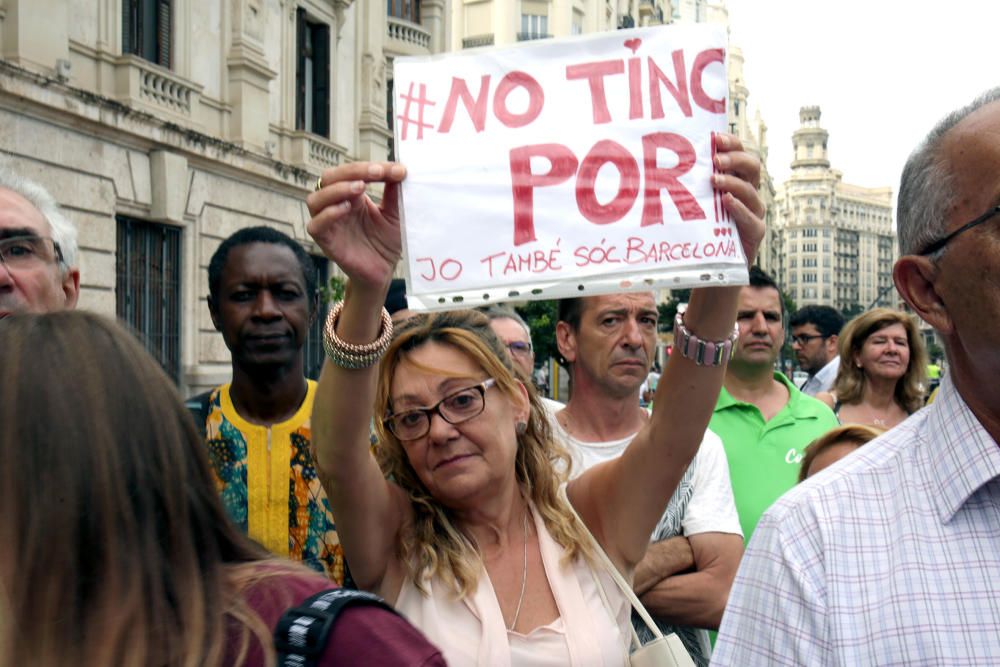 Concentración en València contra los atentados de Barcelona