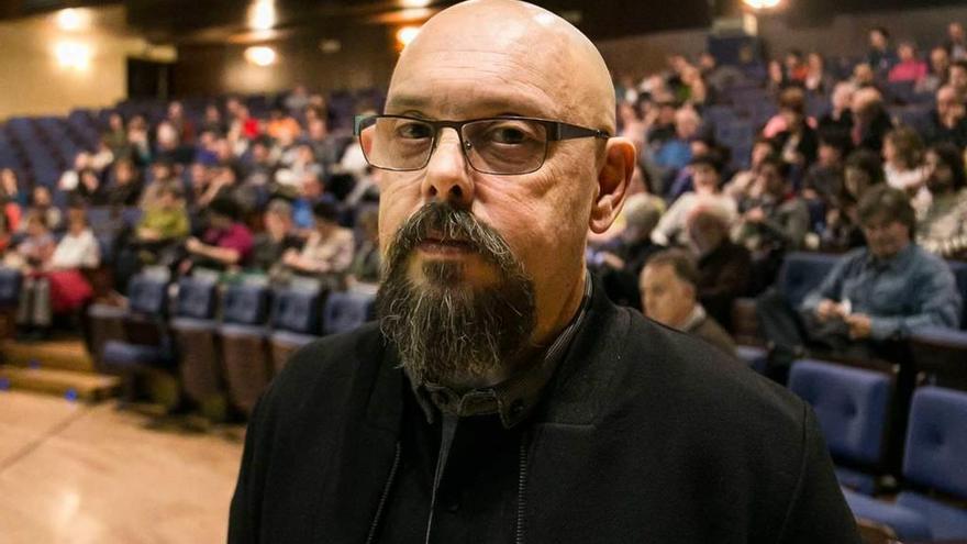 Manuel Taibo, ayer antes de su proyección en el Auditorio.