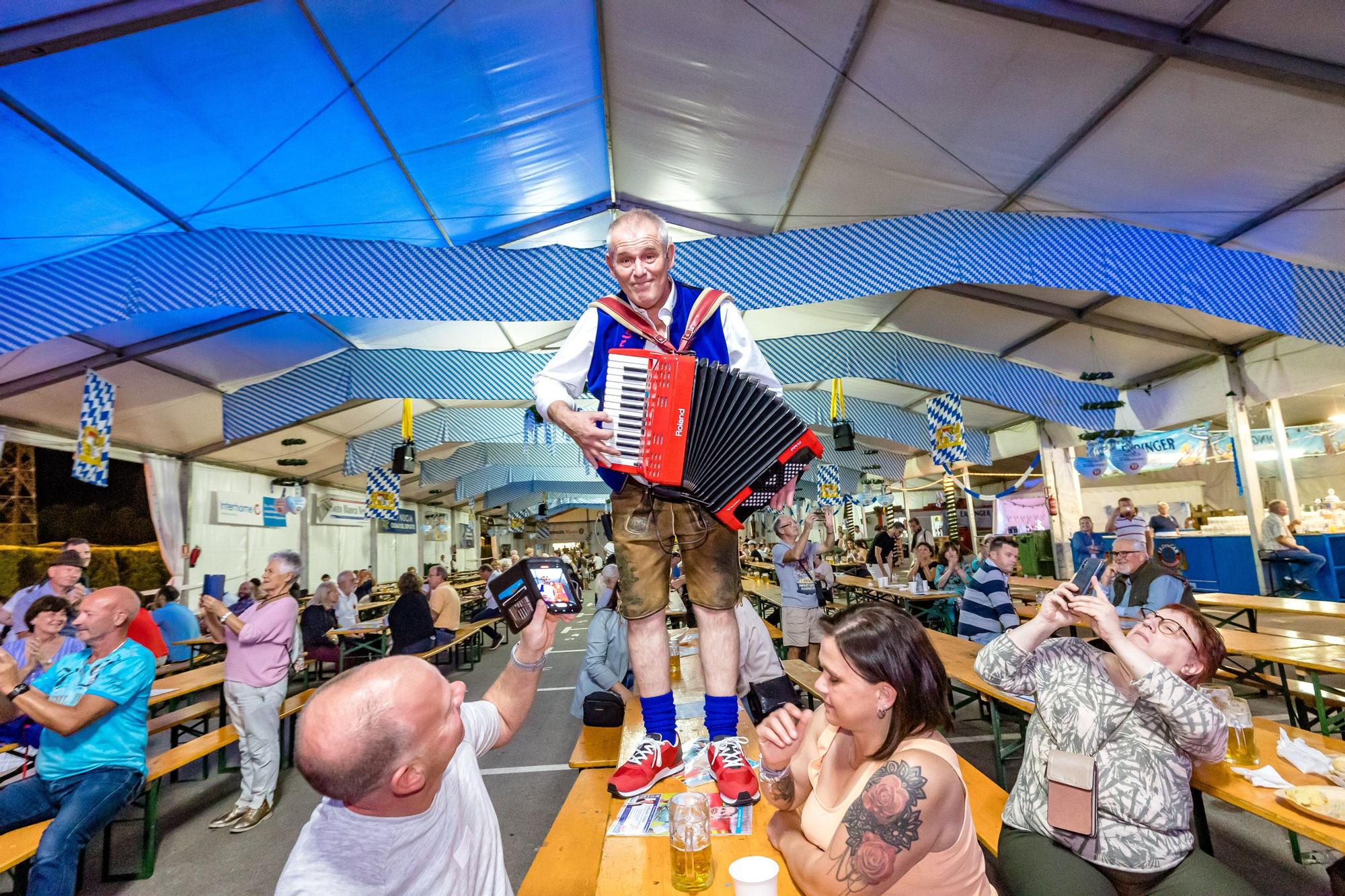 La “apertura del barril” marca el inicio de la Oktoberfest. La “Fiesta de la Cerveza” se desarrollará hasta el 16 de octubre