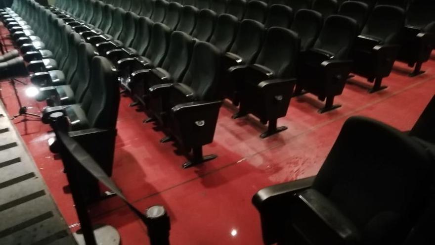 L&#039;avaria d&#039;una vàlvula del sistema antiincendis va provocar la inundació del teatre de Berga