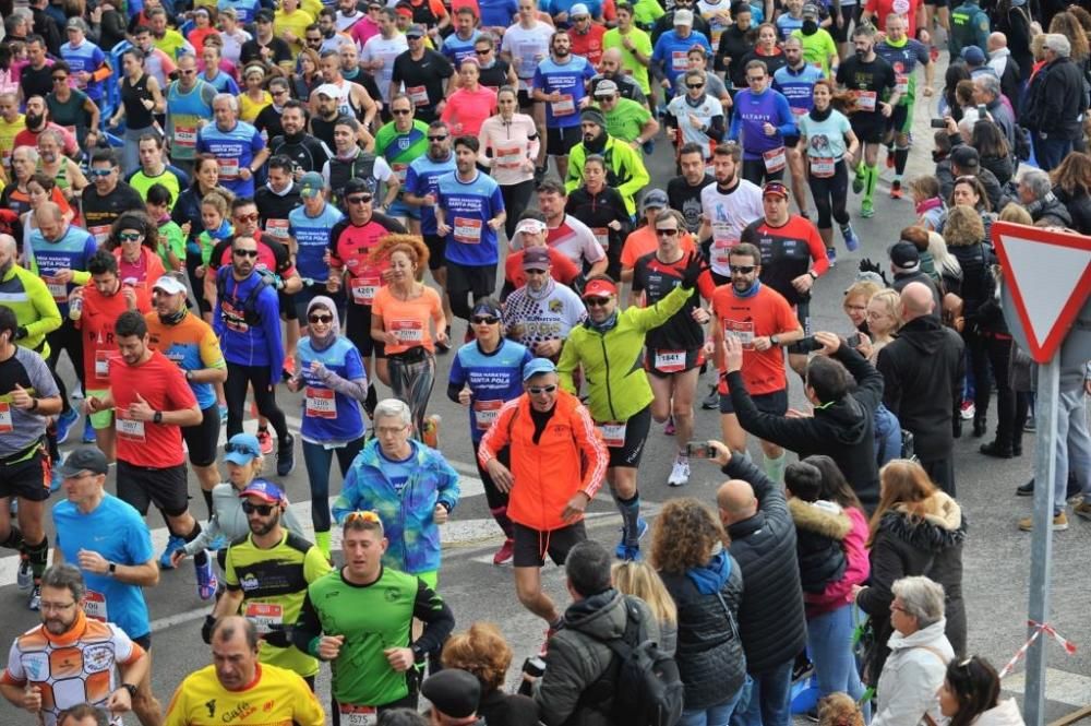 Las mejores imágenes de la 30 edición de la Media Maratón de Santa Pola