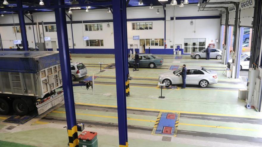 Los usuarios de las ITV coruñesas podrán cargar gratis su coche híbrido o eléctrico