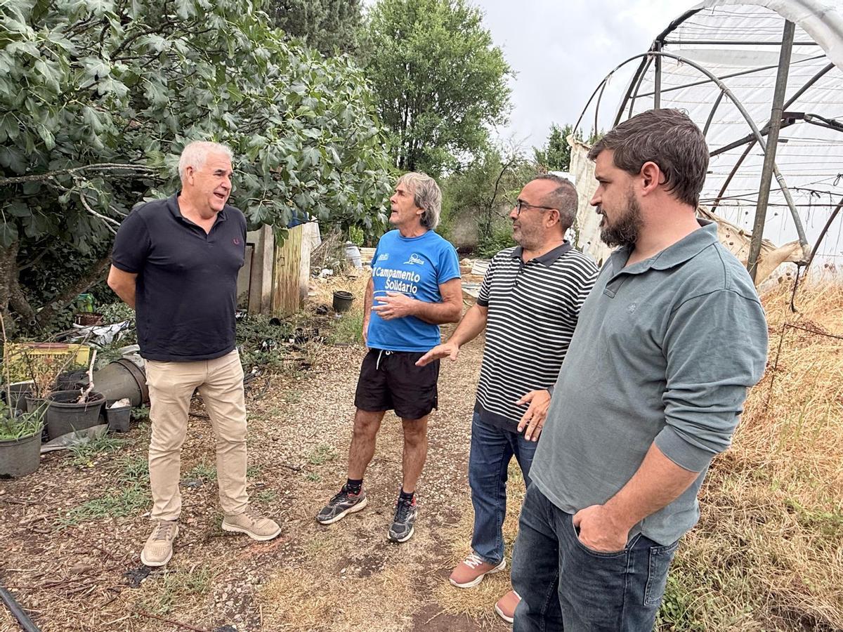 Miguel Ángel Morales, durante su visita a Hernán Pérez.