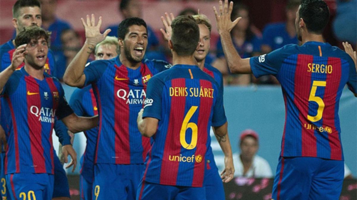 Suárez celebra su gol