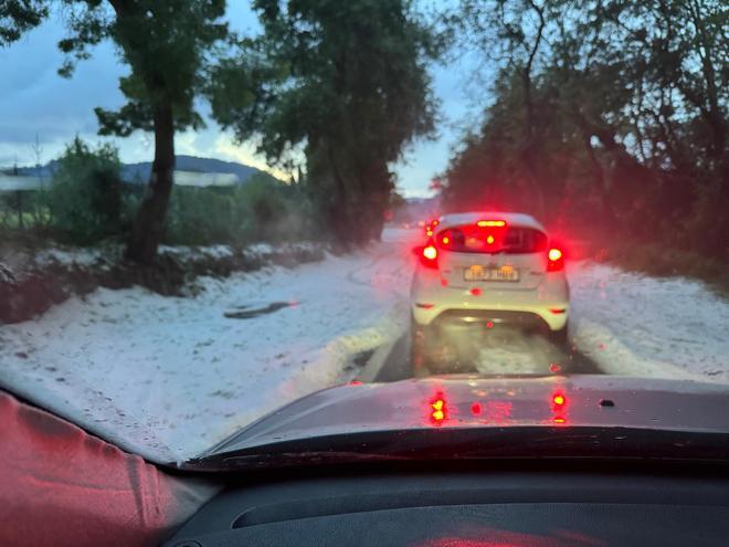 El granizo cubre Puigpunyent