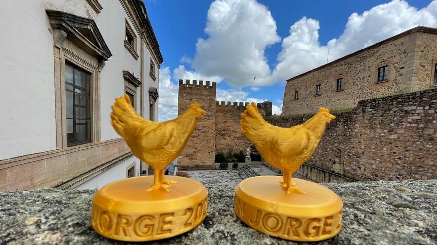 Cáceres convoca el concurso de la búsqueda de las gallinas de San Jorge