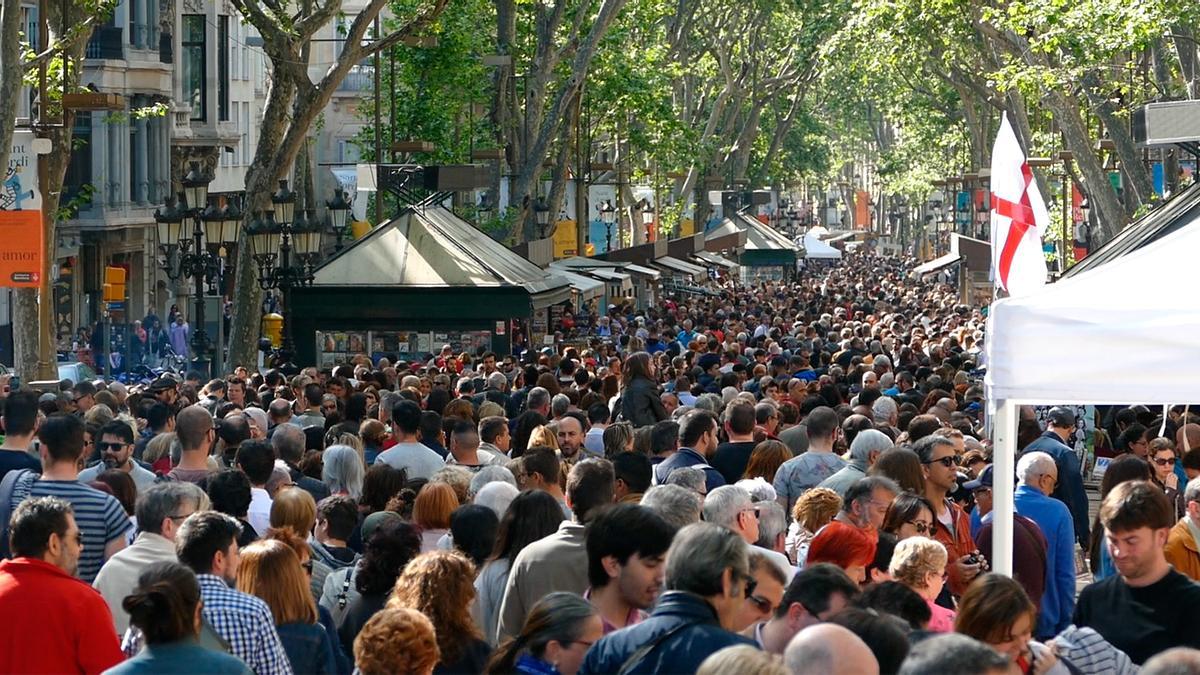 Sant Jordi multitudinario