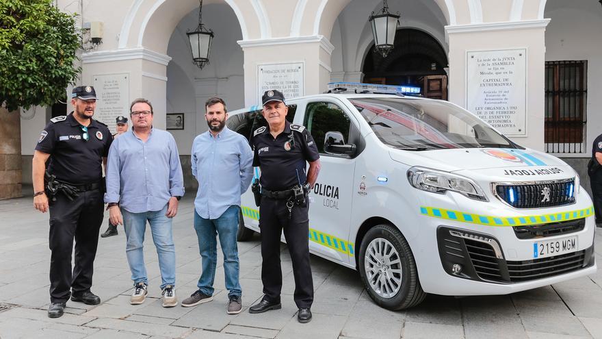 Nuevo furgón de atestados y desplazamientos para la Policía Local de Mérida