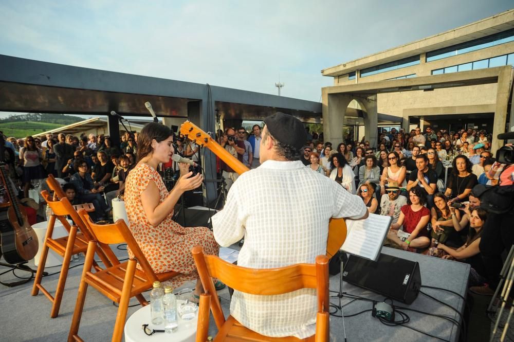 Lleno total en el primer concierto de "Os Xoves de