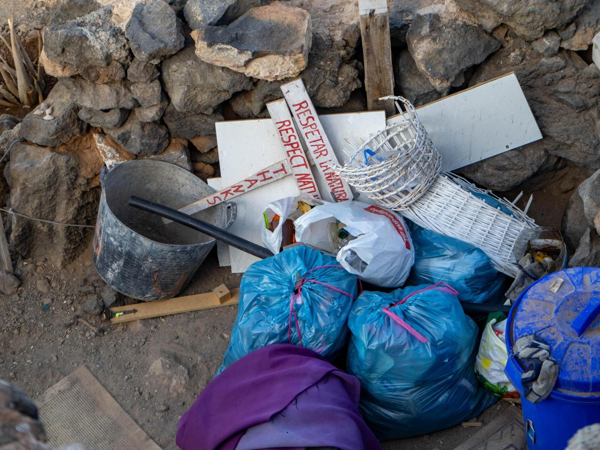 Operativo de desalojo de asentamientos ilegales en la costa de Granadilla