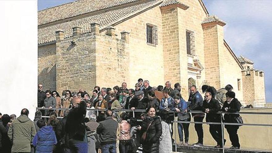 Más de 300 personas visitan el castillo durante la jornada de puertas abiertas
