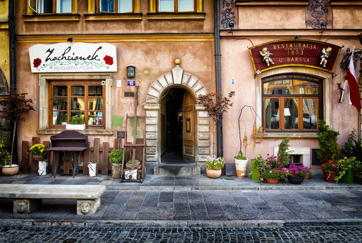 Fachada de restaurante tradicional en la Ciudad Vieja
