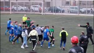 Batalla campal durant un partit de Regional a Barcelona
