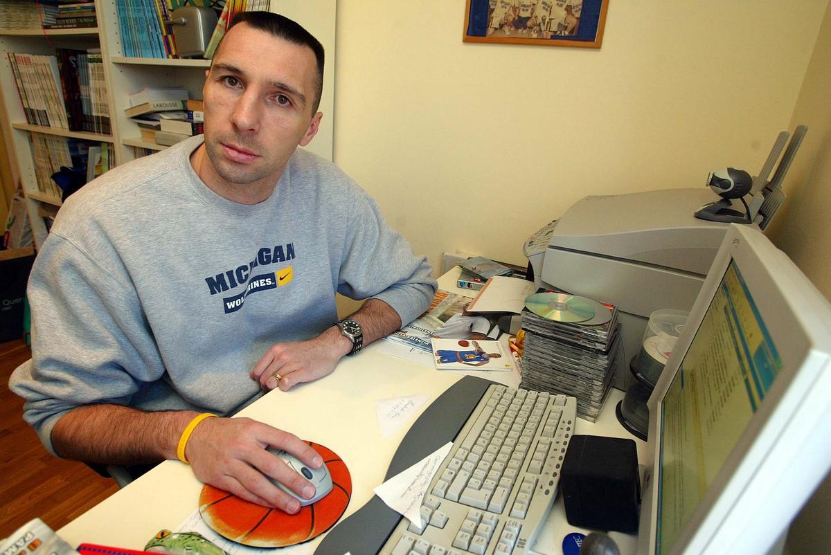 El pivot belga a casa seva al Golf Girona el 2004, poc abans de tancar l'etapa a Fontajau