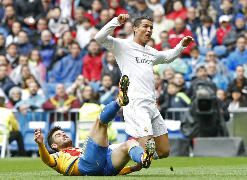 Las mejores imágenes del partido entre el Real Madrid y el Valencia.