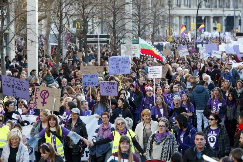 Fotogalería del 8-M en Zaragoza