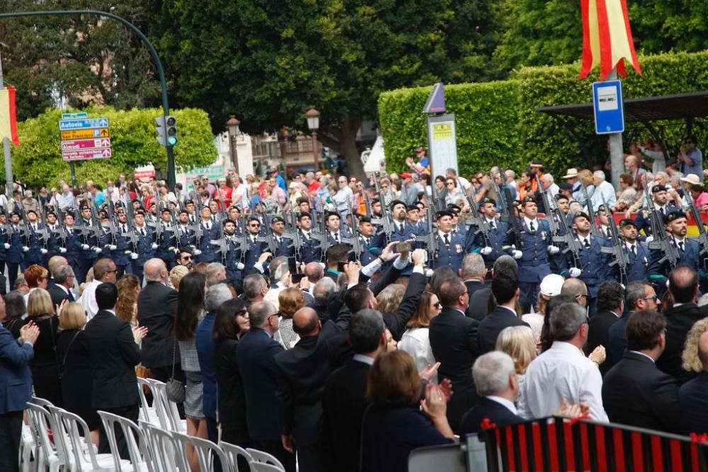 Los murcianos se vuelcan con la bandera