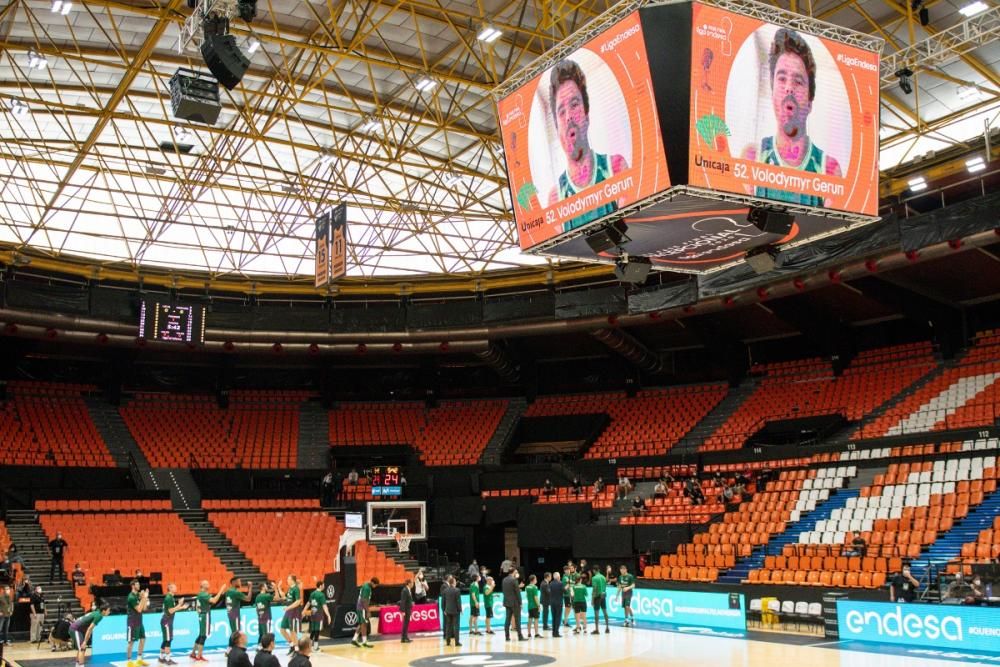 Partido entre el Iberostar y el Unicaja en la fase final de la Liga ACB.