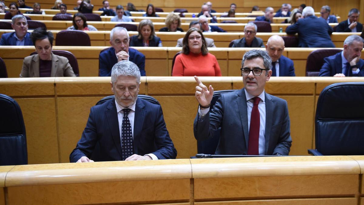 PLENO SENADO | El PP estalla en gritos de «dimisión» en el Senado cuando Bolaños defiende el «feminismo» del PSOE PLENO SENADO | El PP estalla en gritos de «dimisión» en el Senado cuando Bolaños defiende el «feminismo» del PSOE