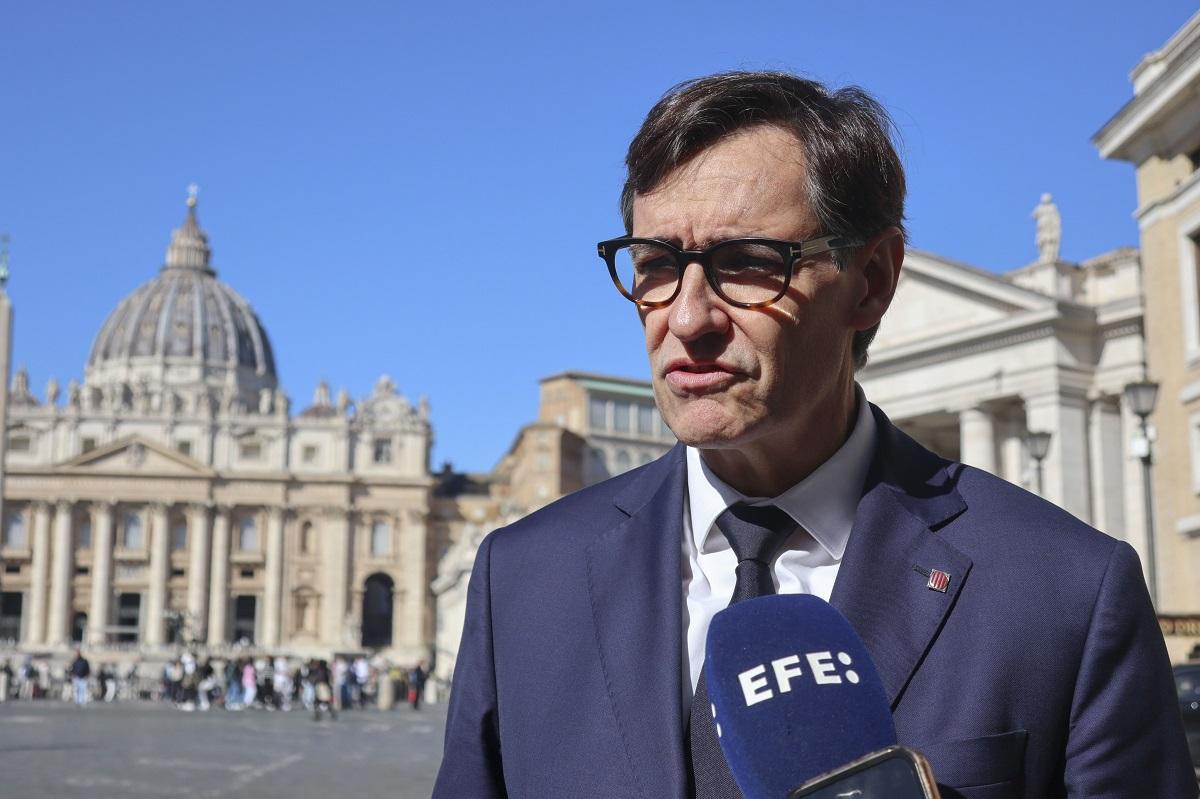El líder del PSC, Salvador Illa, en el Vaticano